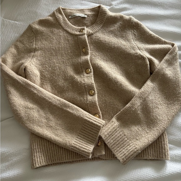 Abercrombie & Fitch Sweaters - Abercrombie & Fitch Beige Cardigan Sweater